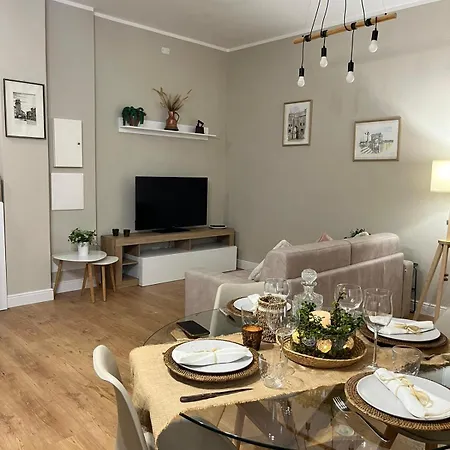 Apartament Oikos *